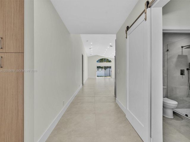 3863 SW 53rd Pl, Hollywood, FL 33312