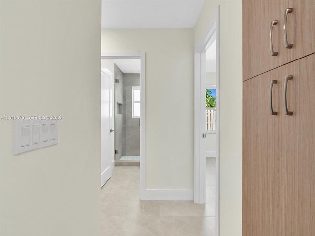 3863 SW 53rd Pl, Hollywood, FL 33312