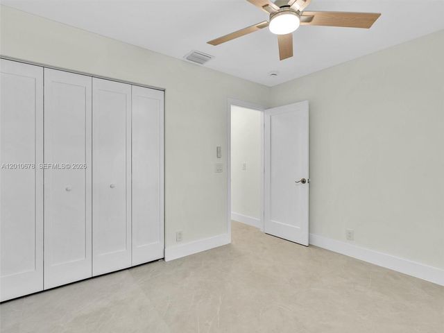 3863 SW 53rd Pl, Hollywood, FL 33312