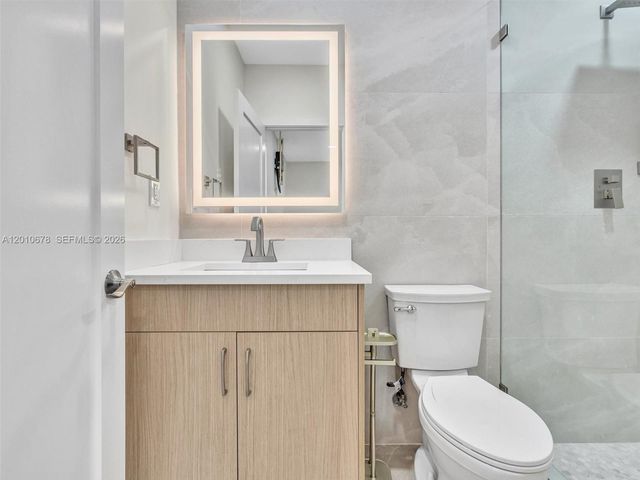 3863 SW 53rd Pl, Hollywood, FL 33312