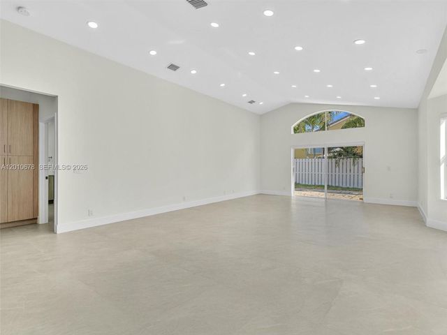 3863 SW 53rd Pl, Hollywood, FL 33312