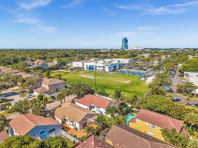 3863 SW 53rd Pl, Hollywood, FL 33312