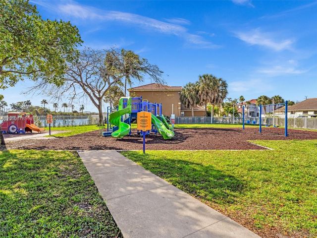 3863 SW 53rd Pl, Hollywood, FL 33312