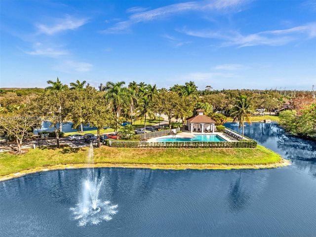 3863 SW 53rd Pl, Hollywood, FL 33312