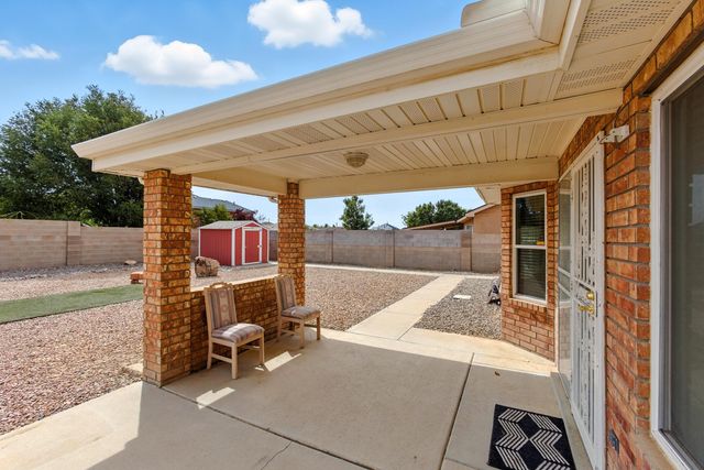 1666 LOS CERRITOS Road NW, Los Lunas, NM 87031