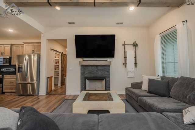 3018 PARKHILL ROAD, Wichita Falls, TX 76310