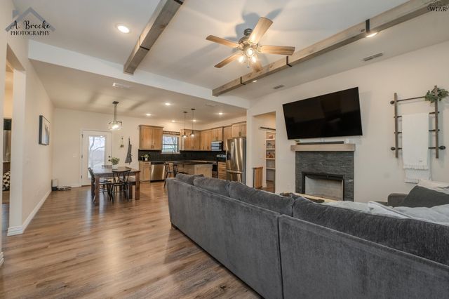 3018 PARKHILL ROAD, Wichita Falls, TX 76310