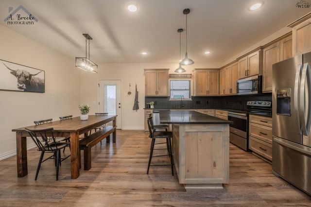 3018 PARKHILL ROAD, Wichita Falls, TX 76310