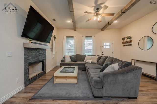 3018 PARKHILL ROAD, Wichita Falls, TX 76310