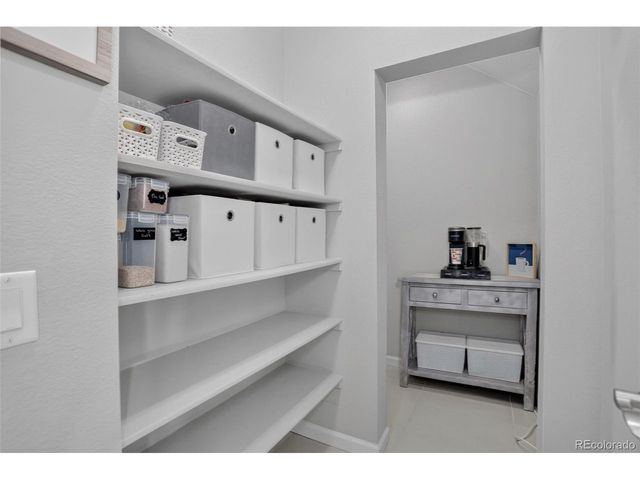 24847 E Calhoun Pl B, Aurora, CO 80016