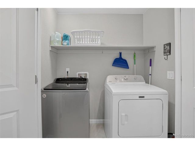 24847 E Calhoun Pl B, Aurora, CO 80016