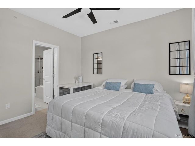 24847 E Calhoun Pl B, Aurora, CO 80016