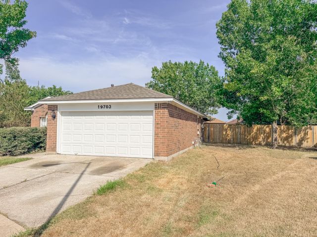 19703 Vista Lake Court, Cypress, TX 77433