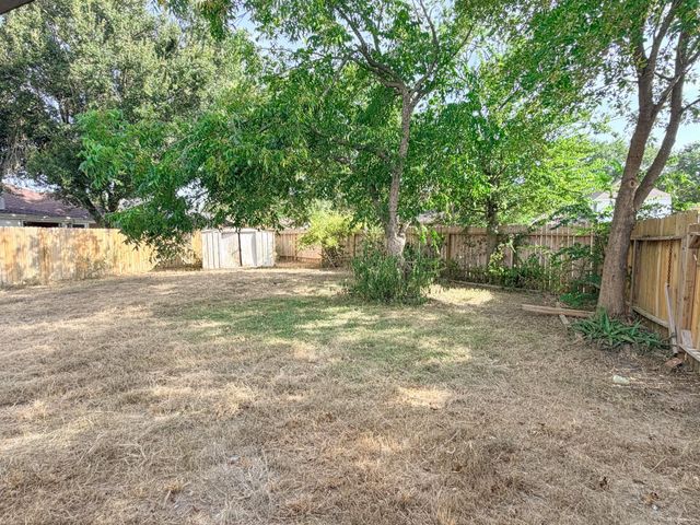 19703 Vista Lake Court, Cypress, TX 77433