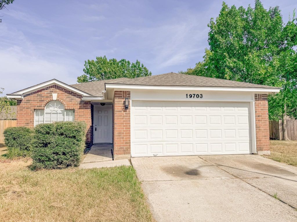 19703 Vista Lake Court, Cypress, TX 77433