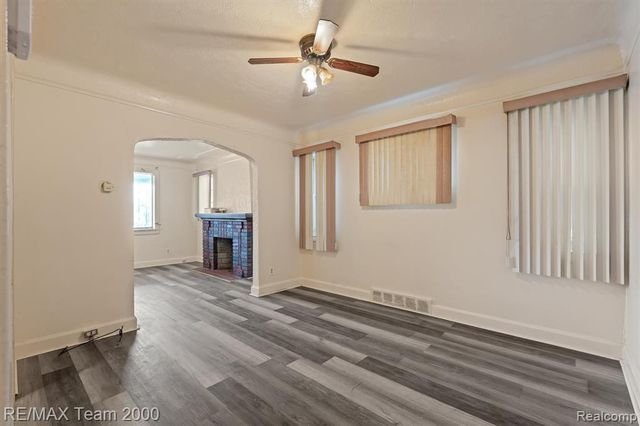 7444 Kendal Street, Dearborn, MI 48126