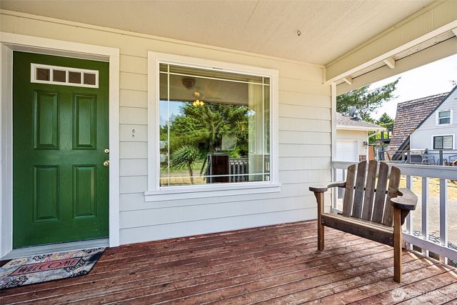 167 Polaris Boulevard SW, Ocean Shores, WA 98569
