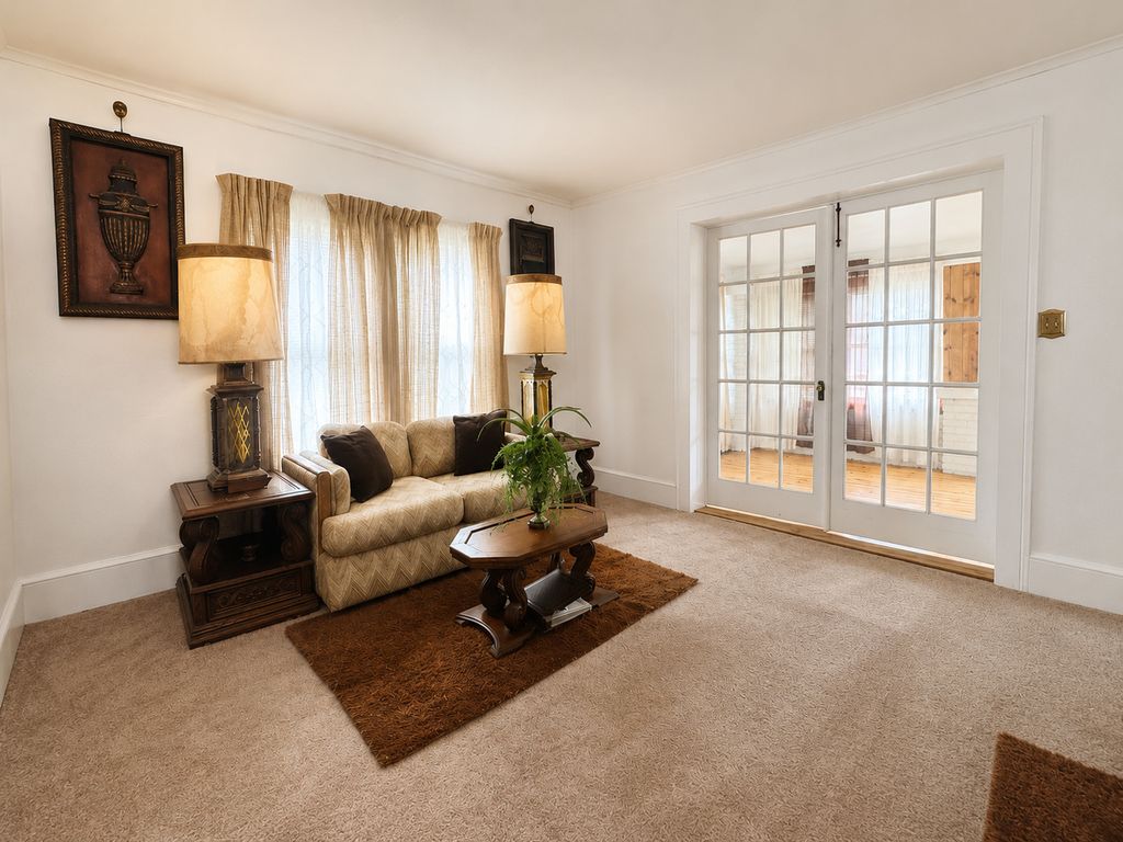 Image 14 of property listing at 1800 Franklin Avenue, Mt Vernon, IL 62864