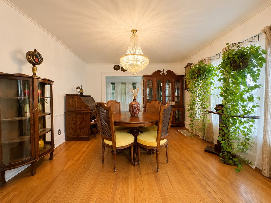 Image 16 of property listing at 1800 Franklin Avenue, Mt Vernon, IL 62864
