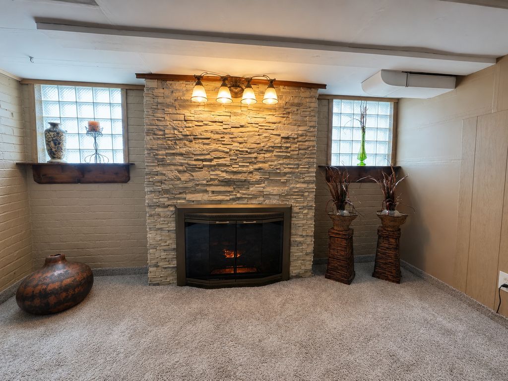 Image 30 of property listing at 1800 Franklin Avenue, Mt Vernon, IL 62864