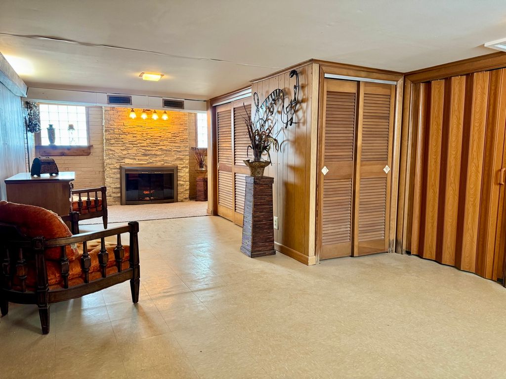 Image 31 of property listing at 1800 Franklin Avenue, Mt Vernon, IL 62864