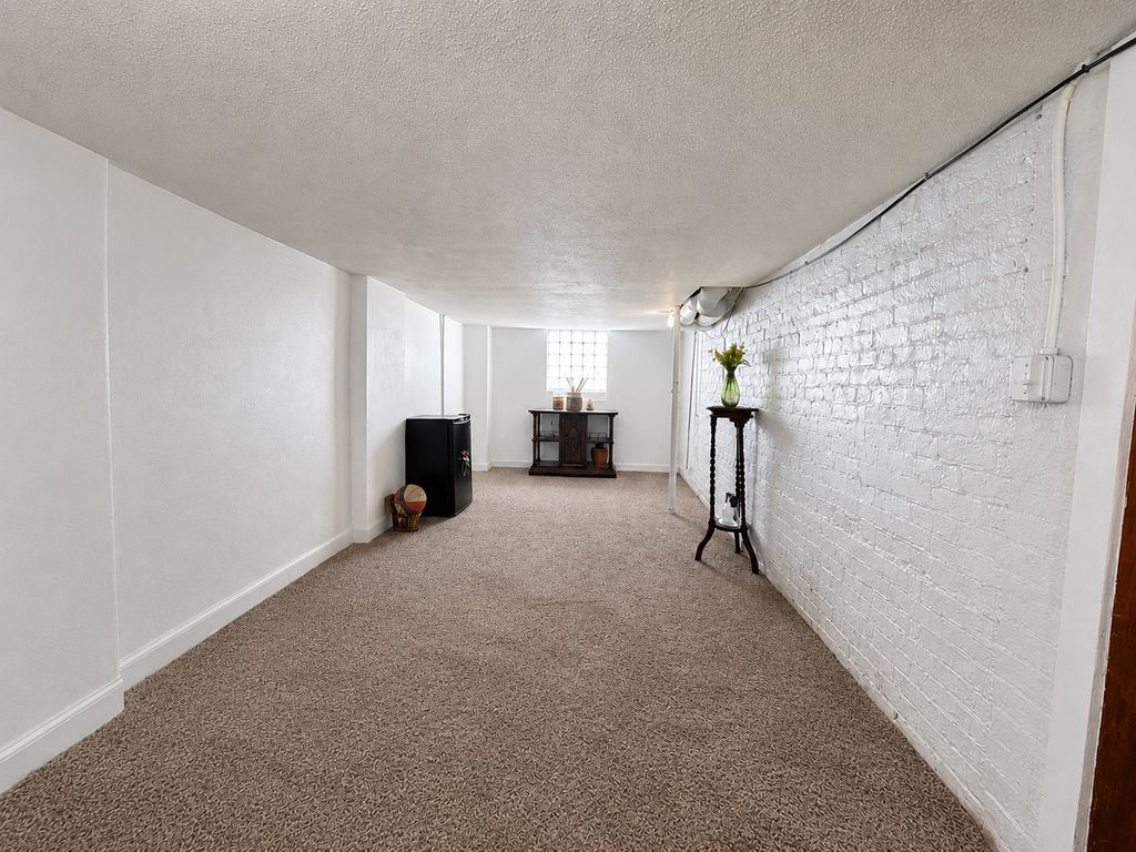 Image 32 of property listing at 1800 Franklin Avenue, Mt Vernon, IL 62864