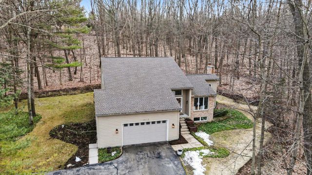 1410 Windy Ridge SE, Ada, MI 49301