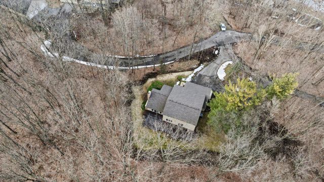 1410 Windy Ridge SE, Ada, MI 49301