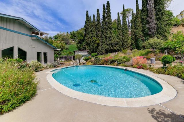 3761 Mount Ashmun, San Diego, CA 92111