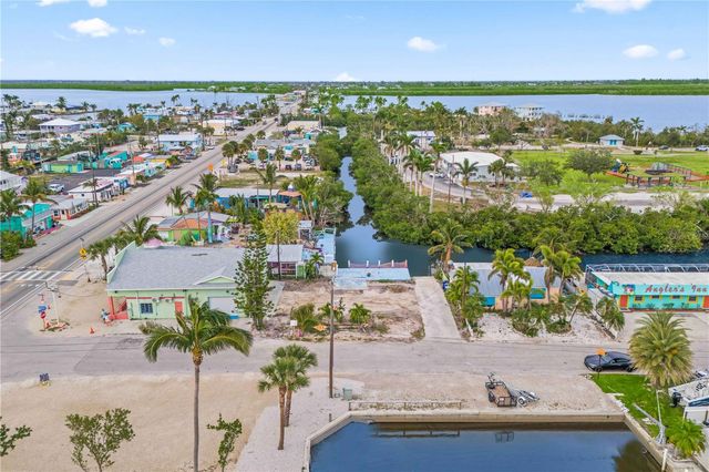 11306 MATLACHA AVENUE, Matlacha, FL 33993