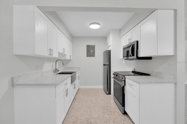 121 46TH AVENUE 1G, St Pete Beach, FL 33706