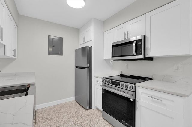 121 46TH AVENUE 1G, St Pete Beach, FL 33706