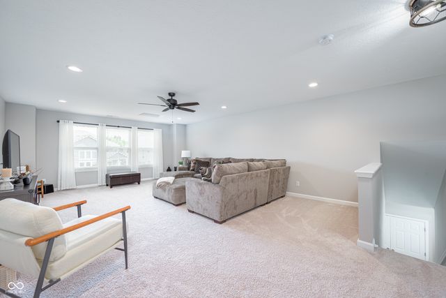 5294 Lndg Pl Lane, Noblesville, IN 46062