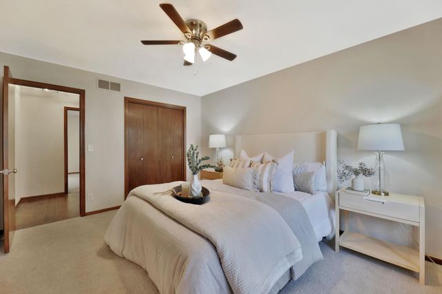 11540 W Hardtner Ave, Wichita, KS 67212