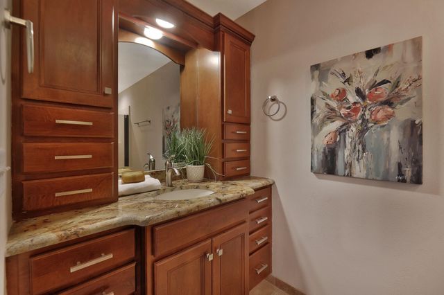 11540 W Hardtner Ave, Wichita, KS 67212