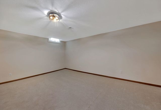 11540 W Hardtner Ave, Wichita, KS 67212