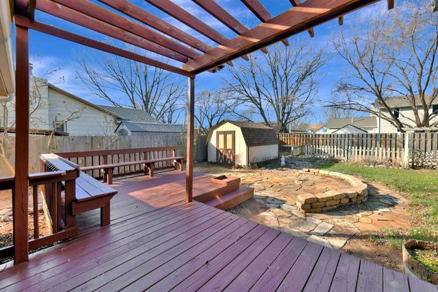 11540 W Hardtner Ave, Wichita, KS 67212