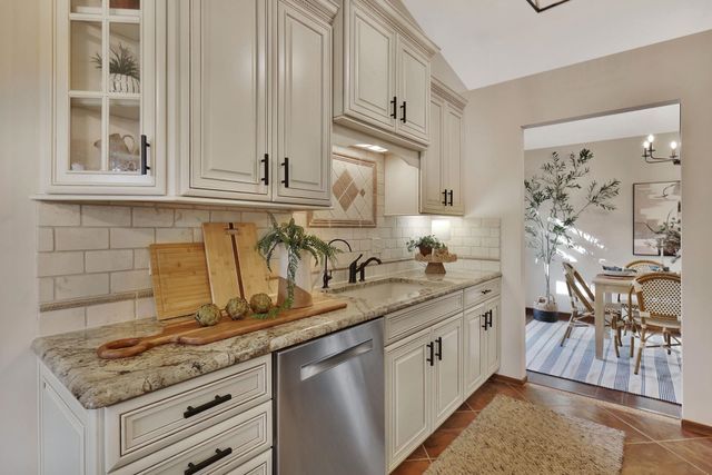 11540 W Hardtner Ave, Wichita, KS 67212