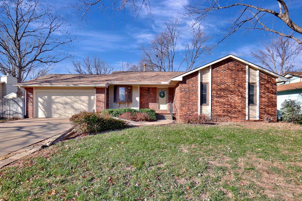 11540 W Hardtner Ave, Wichita, KS 67212