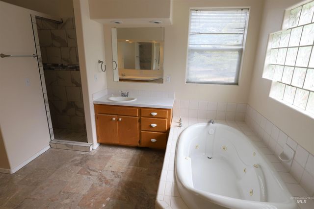 1368 Stoneybrook Circle, Twin Falls, ID 83301