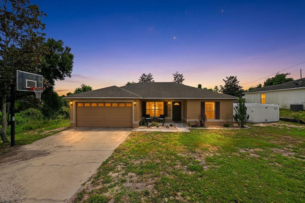 783 CHESTNUT AVENUE, Orange City, FL 32763