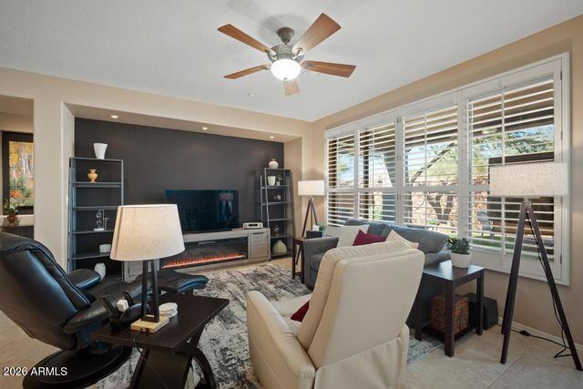 1922 W WHITMAN Court, Anthem, AZ 85086