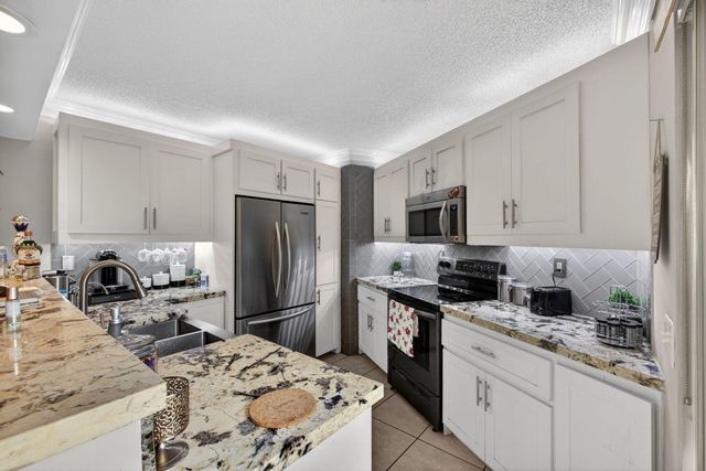 8164 Thames Boulevard C, Boca Raton, FL 33433