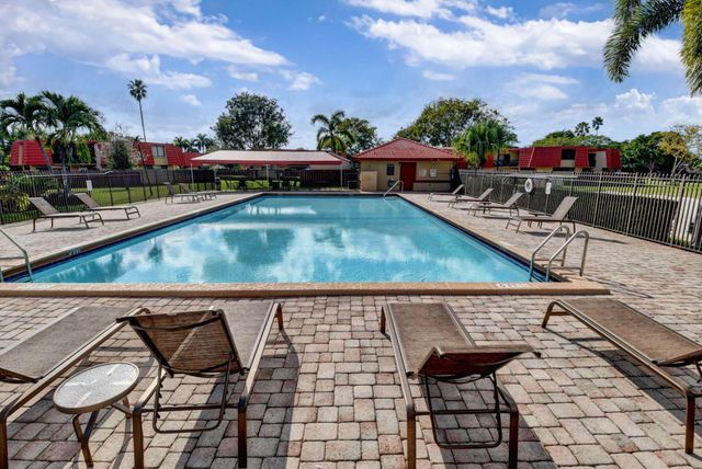 8164 Thames Boulevard C, Boca Raton, FL 33433