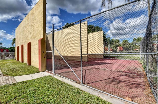 8164 Thames Boulevard C, Boca Raton, FL 33433