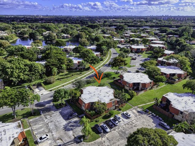 8164 Thames Boulevard C, Boca Raton, FL 33433