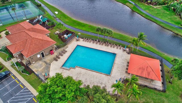 8164 Thames Boulevard C, Boca Raton, FL 33433