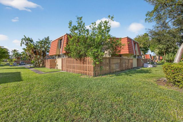 8164 Thames Boulevard C, Boca Raton, FL 33433