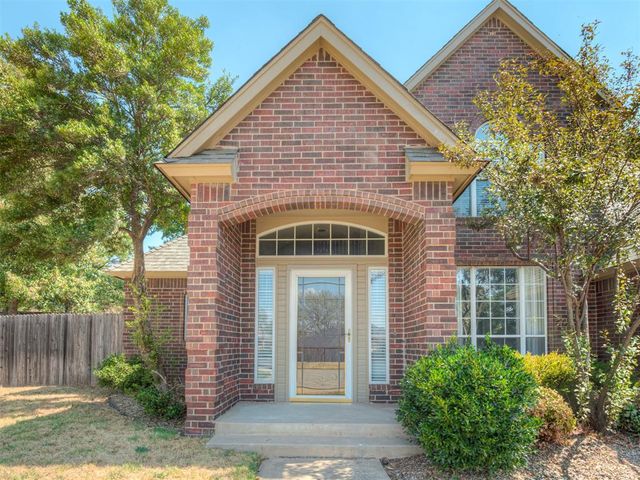 204 Ainsley Court, Edmond, OK 73034
