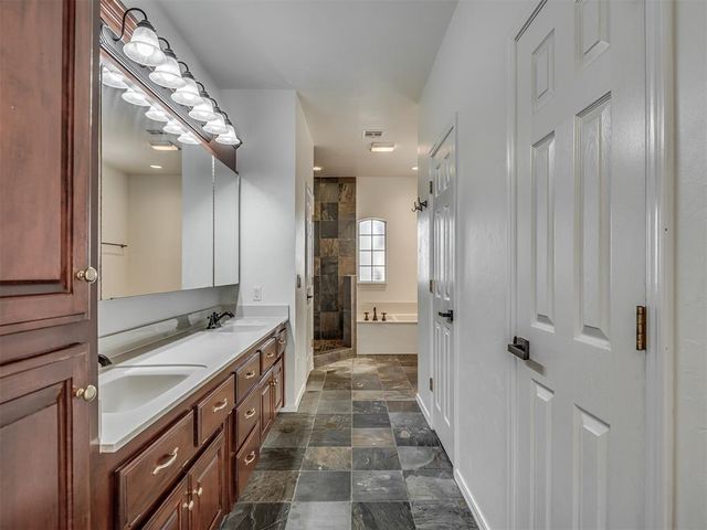 204 Ainsley Court, Edmond, OK 73034